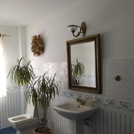 Holiday home Willa Z Jacuzzi Na Wylacznosc Dabrowa (Gmina Dzwierzuty)